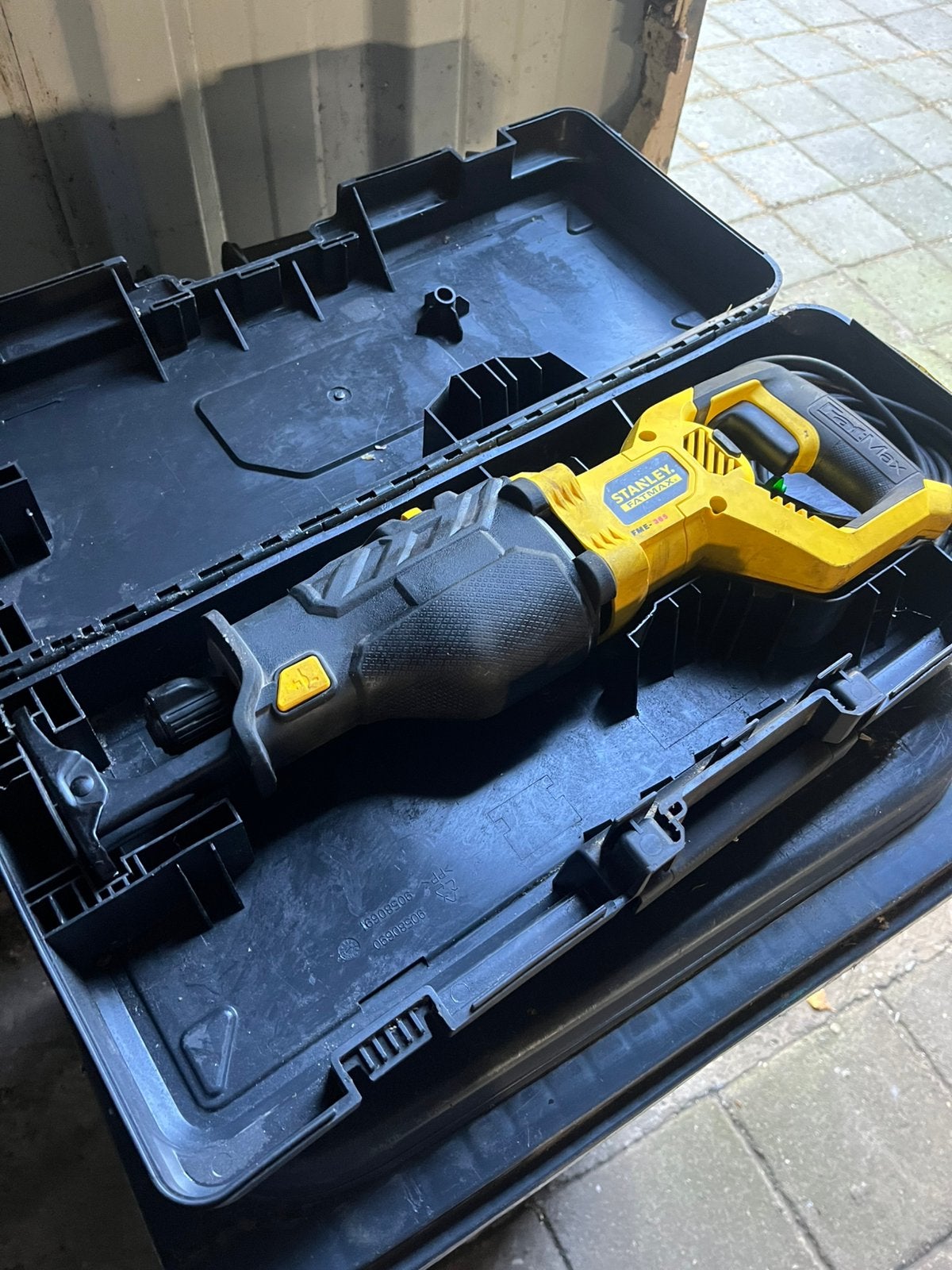 Stanley reciprozaag, Ophalen of Verzenden, Zo goed als nieuw, 600 watt of meer, Overige typen
