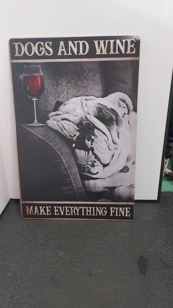 Metalen bord "Dogs and Wine" 20x30cm, Huis en Inrichting, Minder dan 50 cm, Overige typen, Nieuw, Ophalen of Verzenden