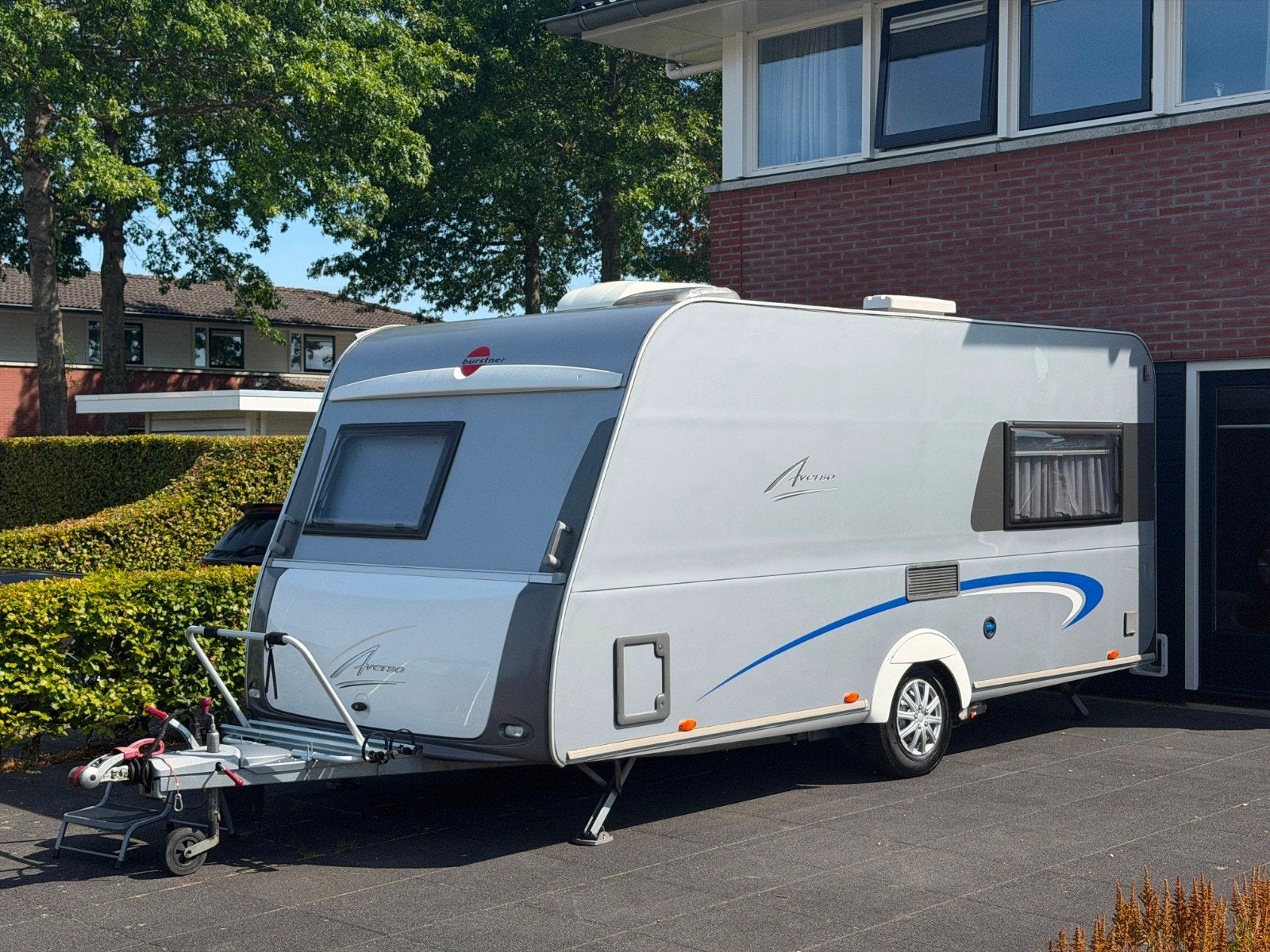 Bürstner Averso 450 TS - Complete en comfortabele cara, Koelkast, Rondzit, Particulier, Tot en met 4