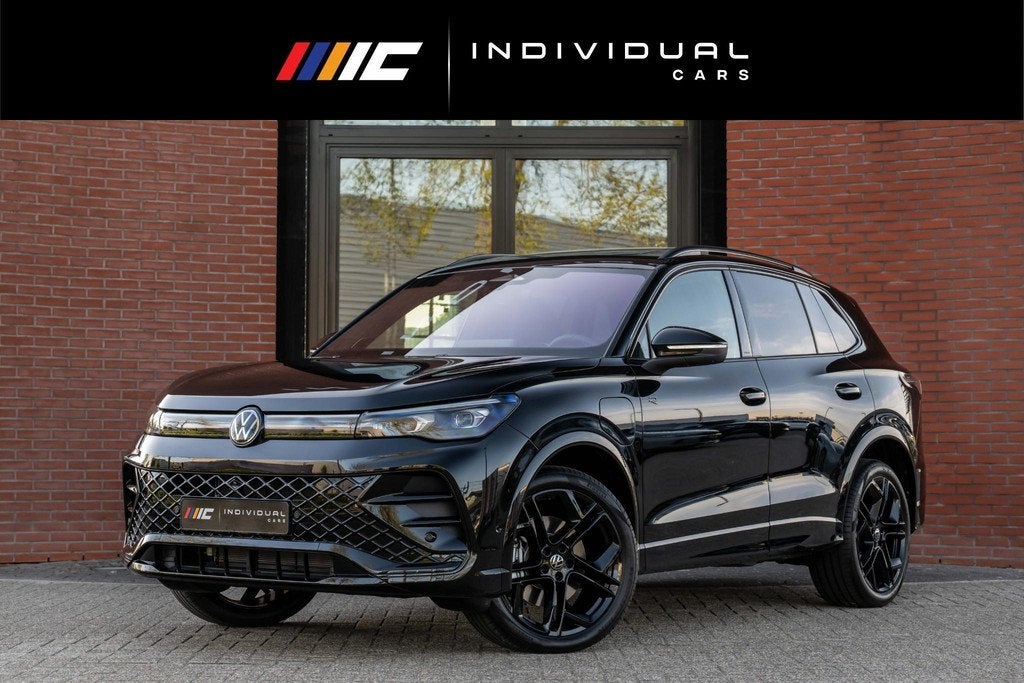 Volkswagen Tiguan 1.5 eHybrid R-Line Edition Black Style H/K, Stof, Euro 6, 150 min, Zwart