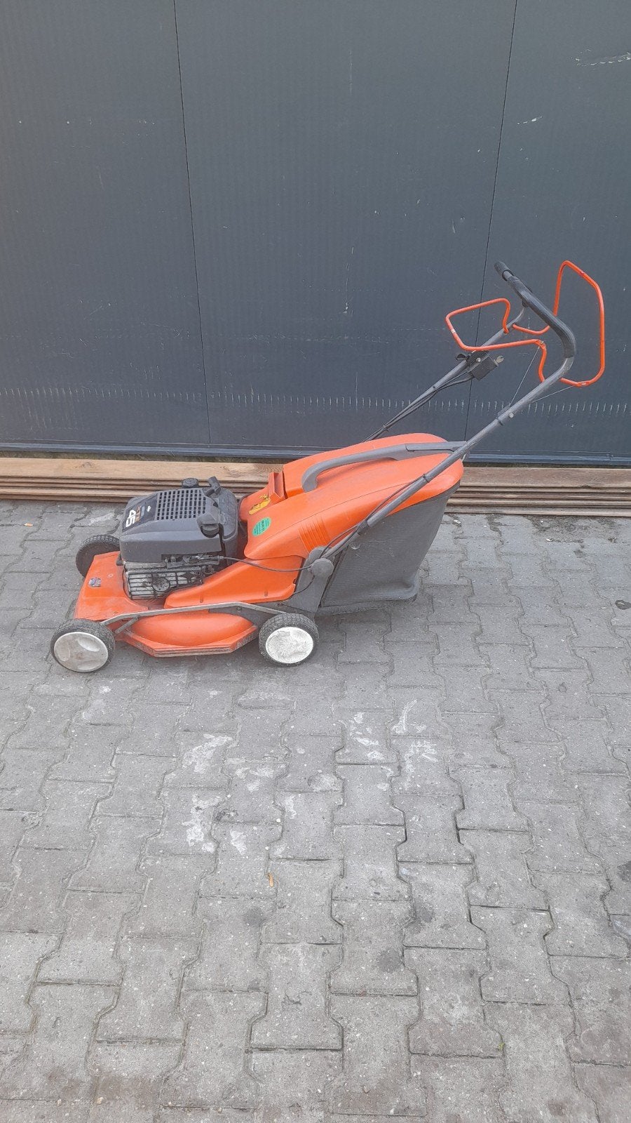 Husqvarna Zelfrijdende Benzine Grasmaaier - Motorprobleem, Ophalen, Cirkelmaaier, Gebruikt, Versnellingen