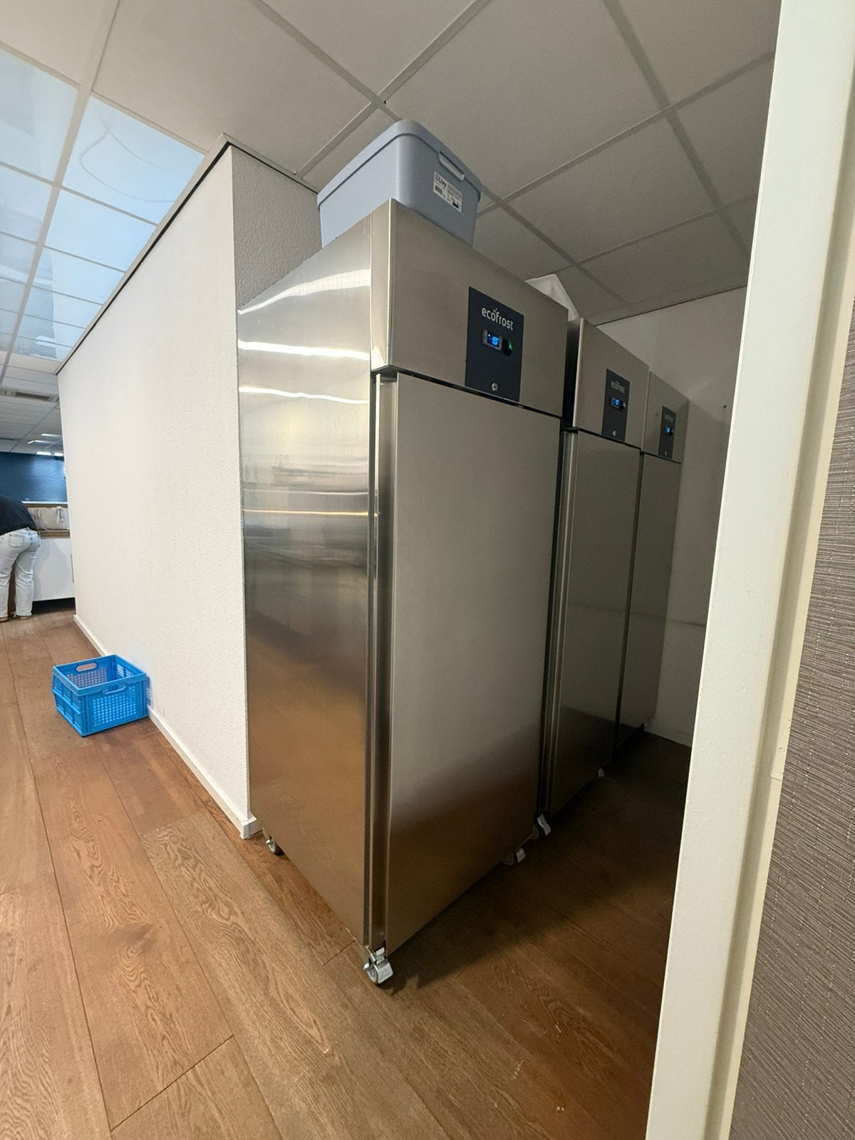 2 Professionele RVS horeca koelkasten 429LEcofrost op wielen, Ophalen, Gebruikt, Koelen en Vriezen