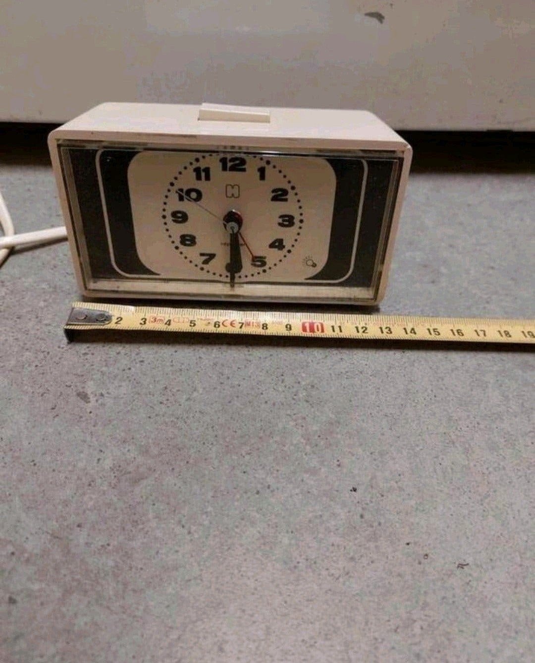 VINTAGE 69 - Hema - Model EK 123 - Space Age - Wekker, Huis en Inrichting, Gebruikt, Analoog, Ophalen of Verzenden, Retro