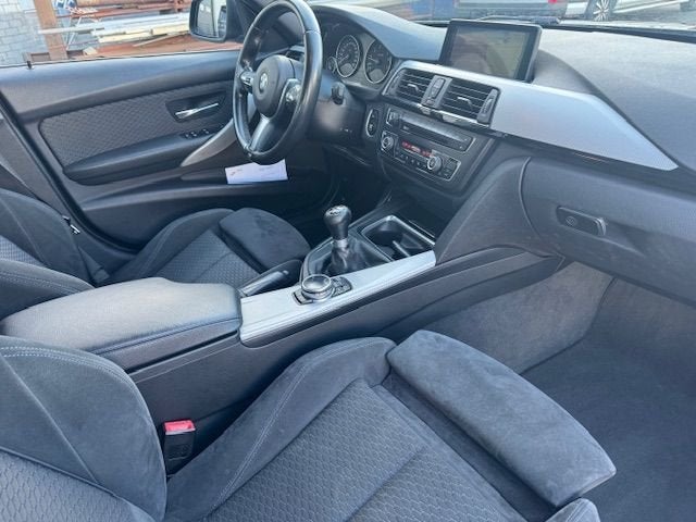 BMW 3 Serie Touring 316i M Edition Executive Airco/ECC,Cruis, Auto's, Gebruikt, 4 cilinders, Alcantara, Zwart