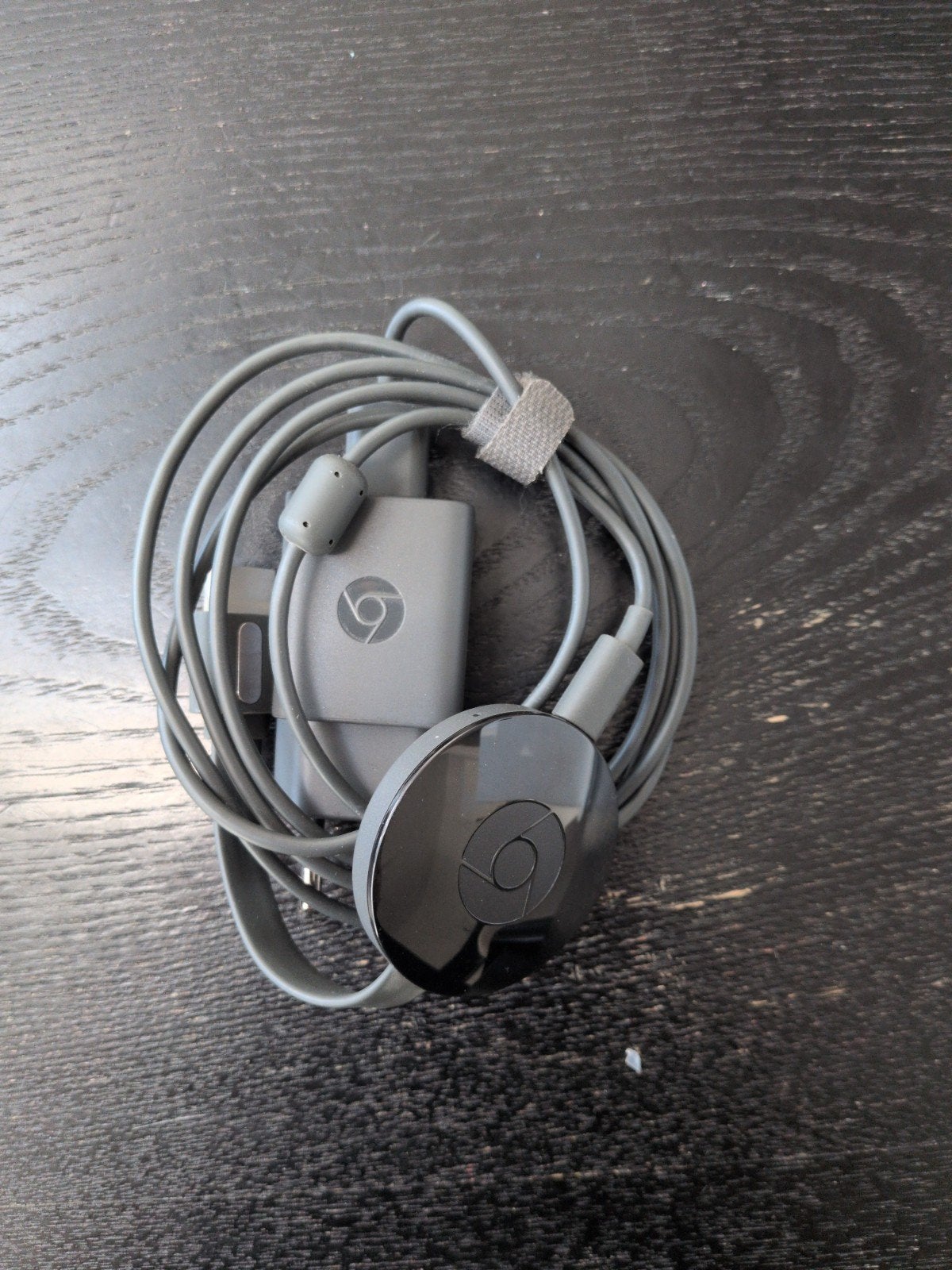 Google Chromecast V2 compleet met originele accessoires, Audio, Tv en Foto, Ophalen of Verzenden, Zo goed als nieuw