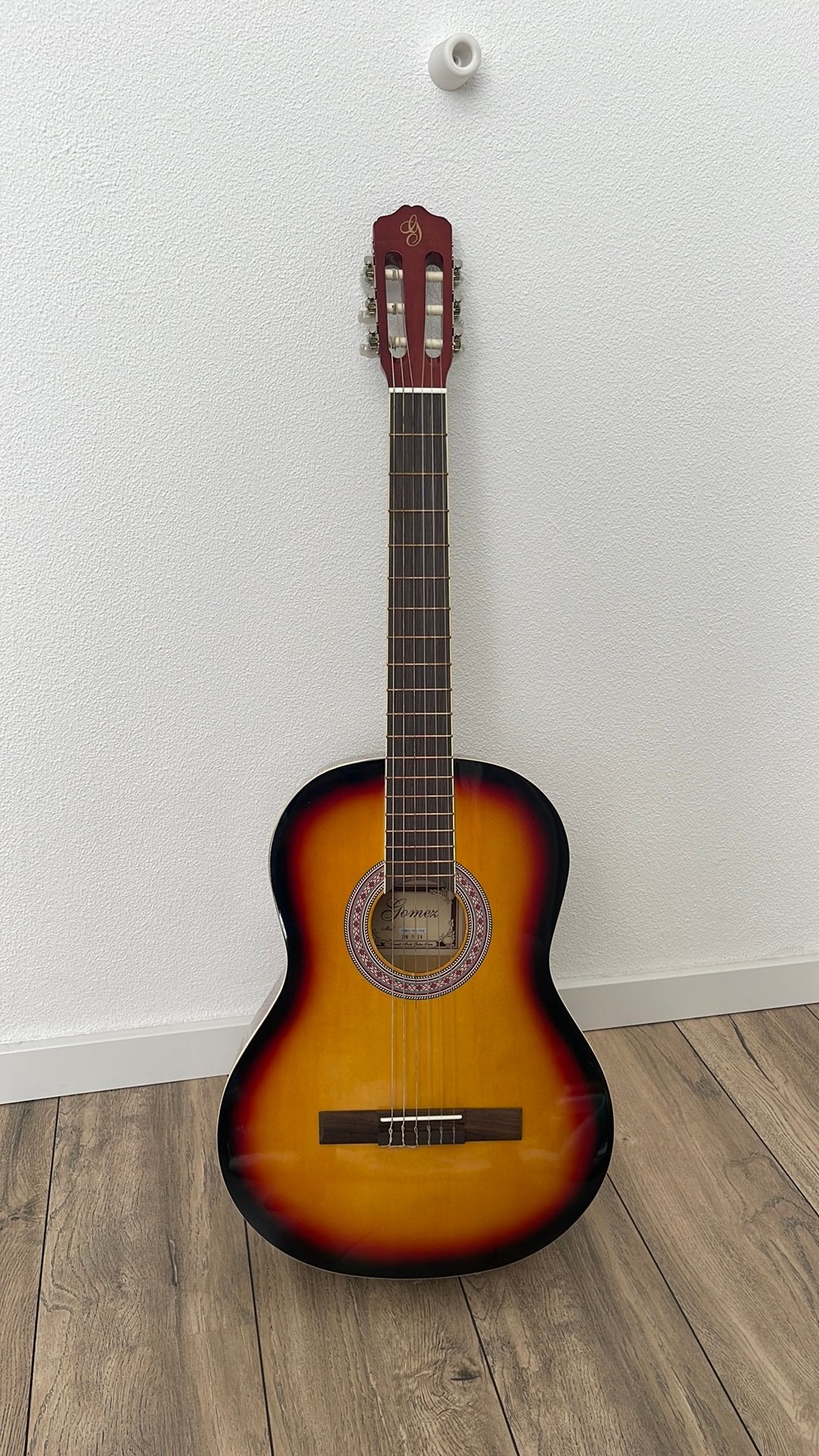 Gomez 001 sunburst met hoes, Ophalen, Zo goed als nieuw, Klassieke of Spaanse gitaar