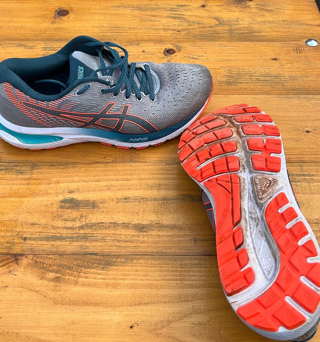 Asics Flyte Foam maat 42, Ophalen, Zo goed als nieuw, Hardloopschoenen, Asics