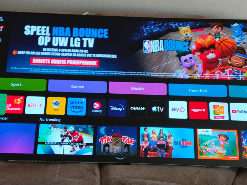 LG OLED TV, model 55CS25LB inclusief tv beugel., Ophalen, Zo goed als nieuw