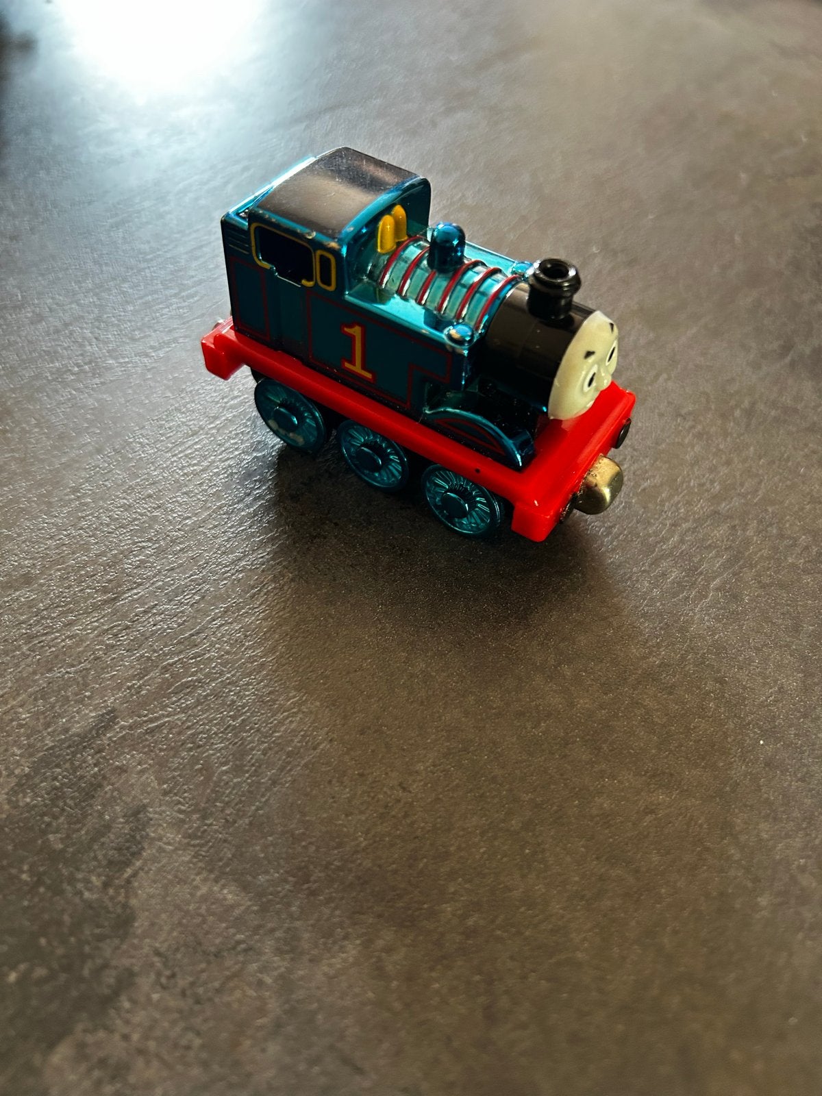 Thomas de Trein miniatuur locomotief, Kinderen en Baby's, Speelgoed | Thomas de Trein, Ophalen of Verzenden, Gebruikt