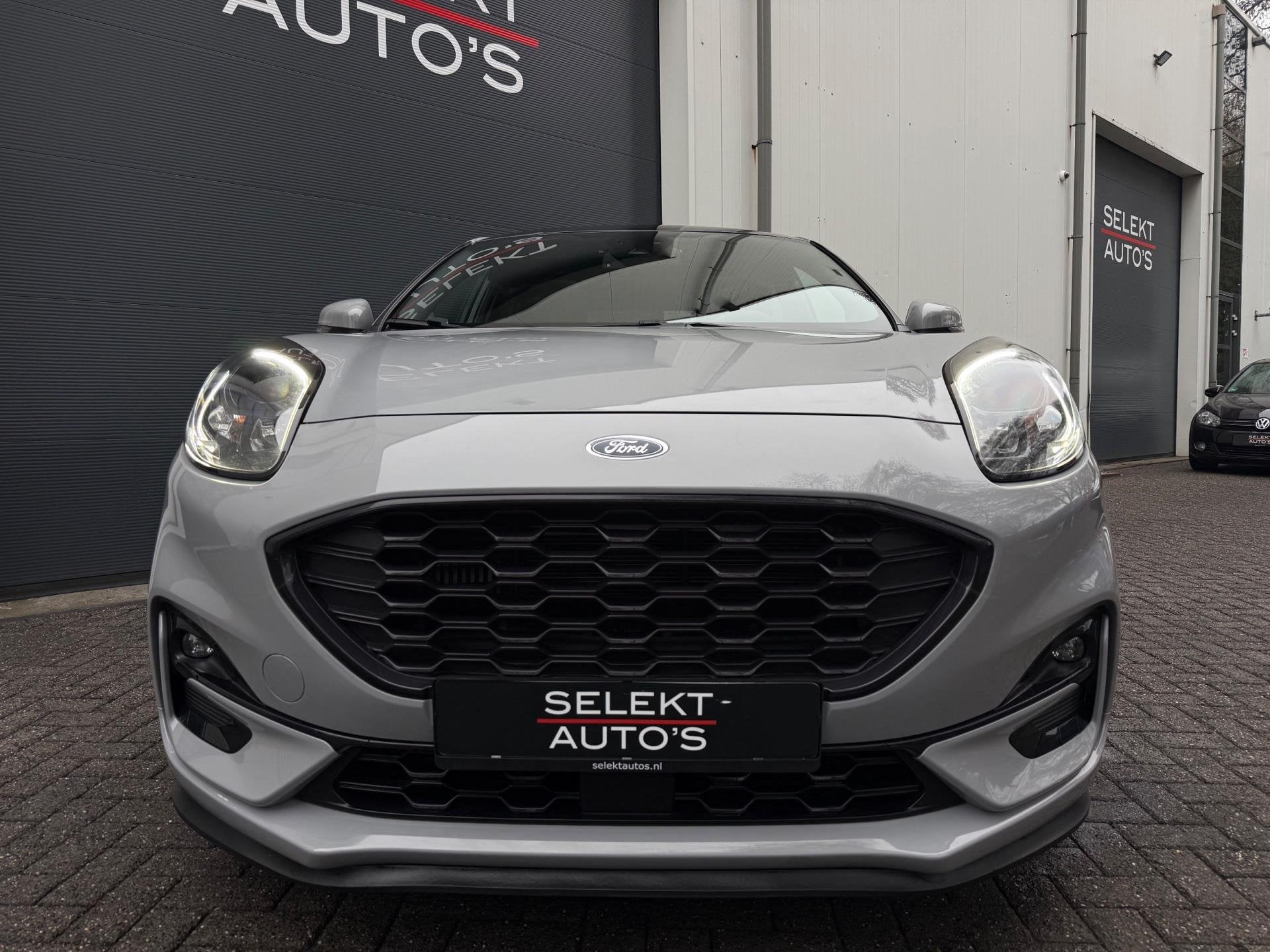 Ford Puma 1.0 EcoBoost Hybrid ST-Line X 155 Pk Pano/Navi/LED, Auto's, Voorwielaandrijving, Zwart, Leder en Stof, 23 km/l