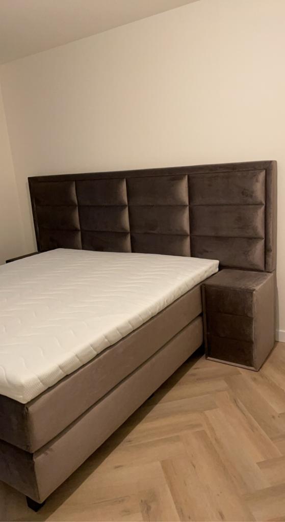 Boxspring 180x200, Huis en Inrichting, Slaapkamer | Complete slaapkamers, Ophalen of Verzenden, Zo goed als nieuw, Tweepersoons