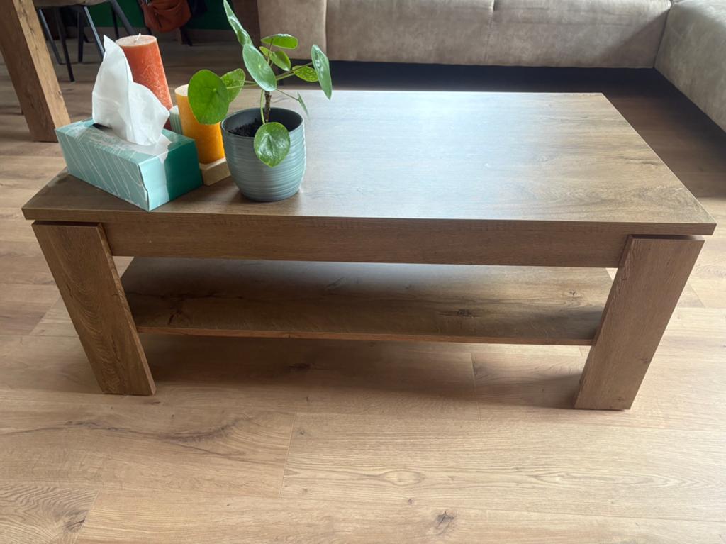 Eettafel + salontafel Vedde, Ophalen, 50 tot 100 cm, Zo goed als nieuw, 150 tot 200 cm