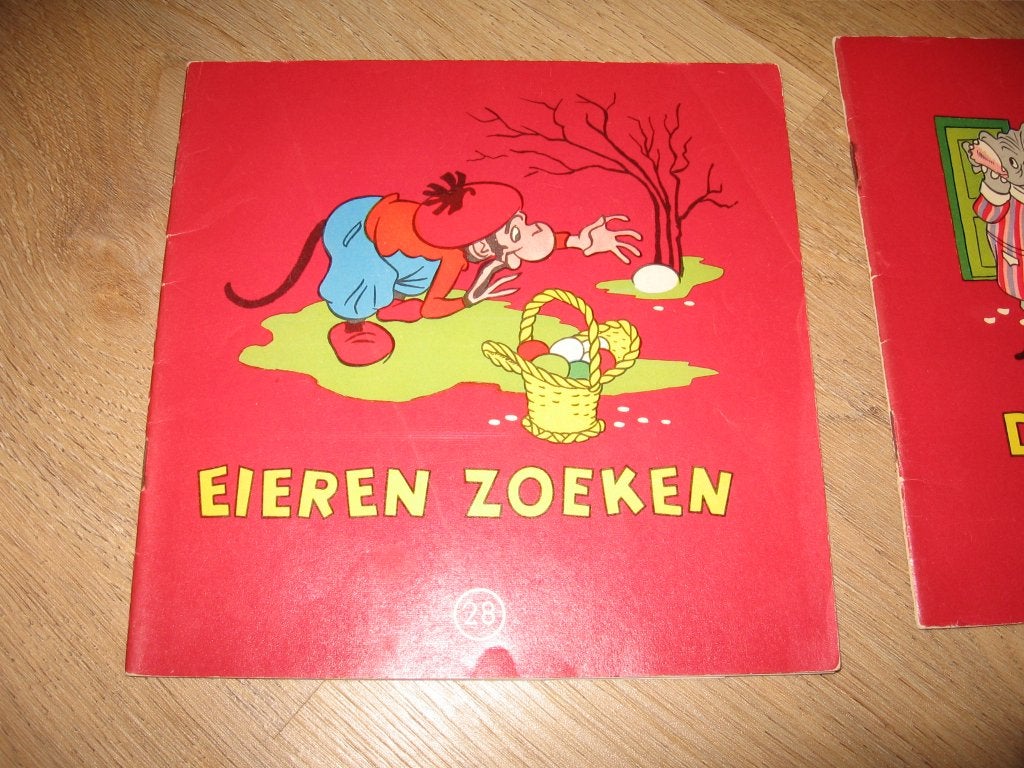 Flipje Tiel 2 oude boekjes, Meerdere stripboeken, Ophalen of Verzenden, Gelezen