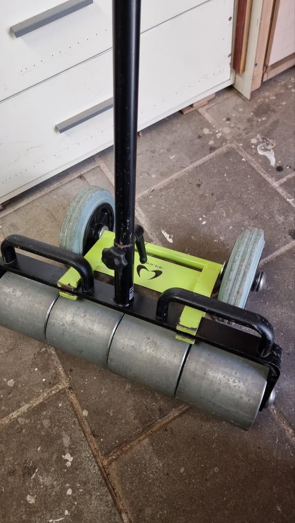 Aandrukwals 50 kg voor PVC vloeren, Ophalen, Zo goed als nieuw, 75 m² of meer
