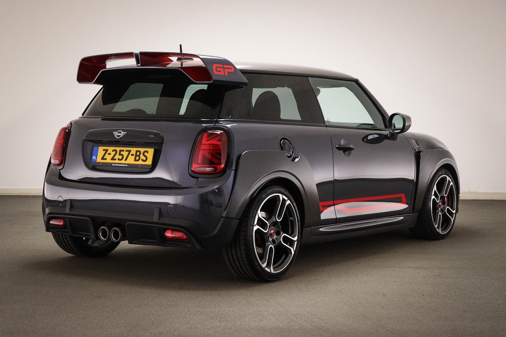 MINI 3-Deurs 2.0 John Cooper Works GP | LIMITED EDITION NR 1, Auto's, Gebruikt, 4 cilinders, Met garantie (alle), Leder en Stof