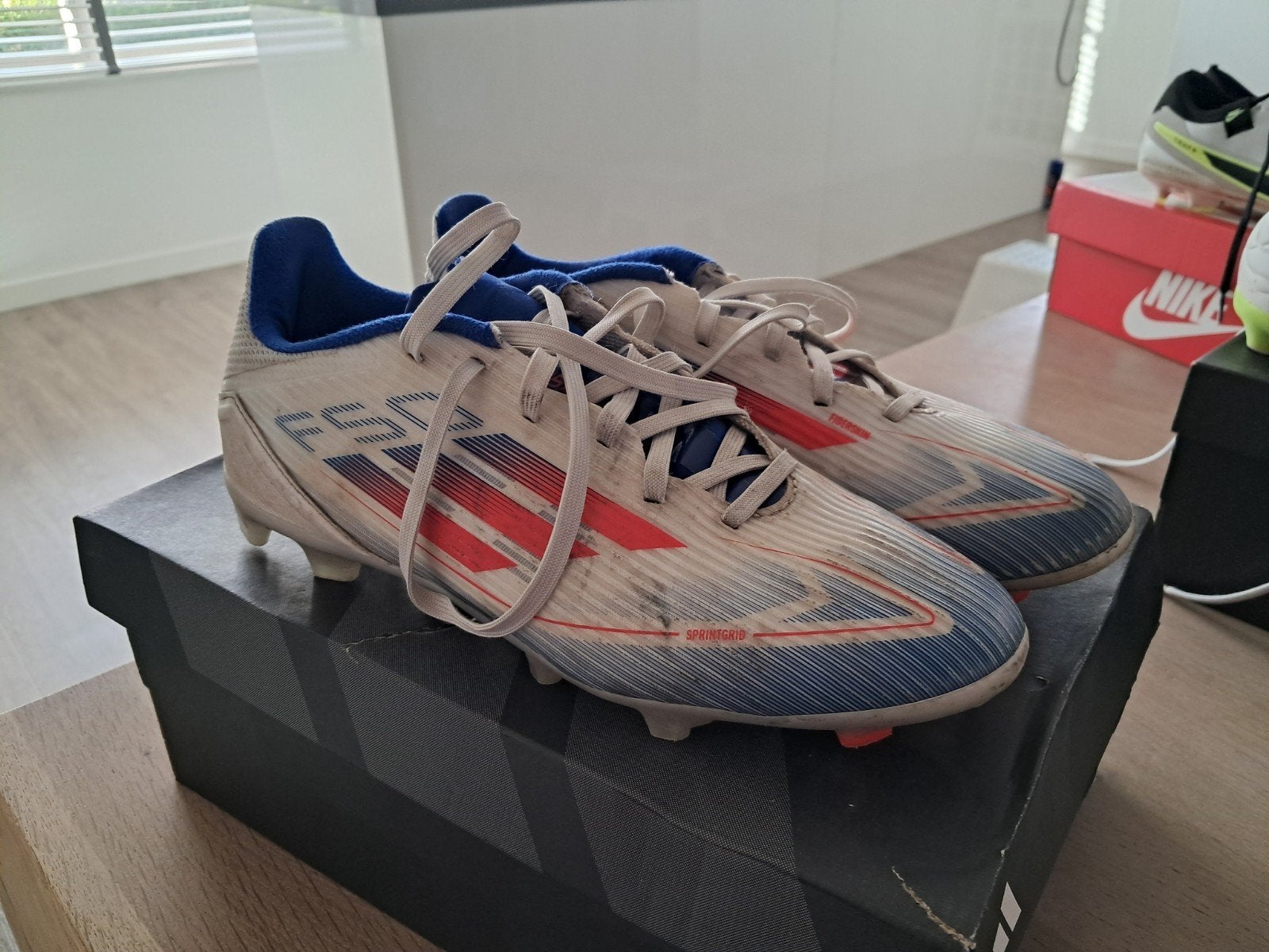 Adidas F50 voetbalschoenen maat 40, Sport en Fitness, Ophalen, Gebruikt, Schoenen