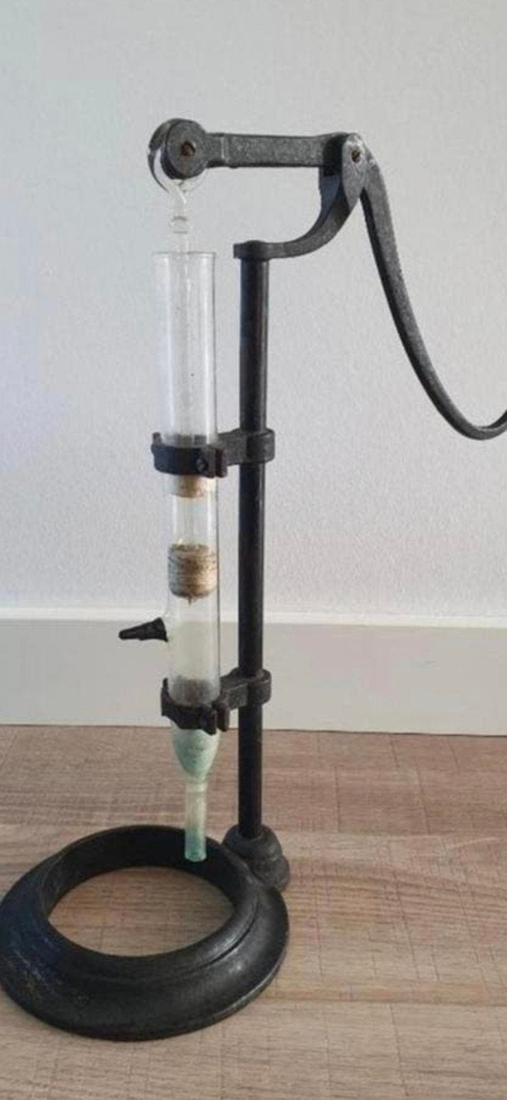 Laboratorium / Scheikundig instrument
Leybold-zuigpomp,1860, Antiek en Kunst, Ophalen of Verzenden