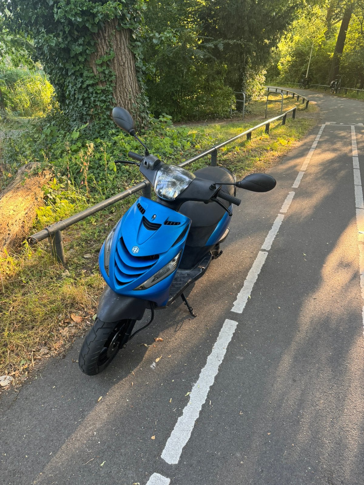 Piaggio zip 125cc, Fietsen en Brommers, Scooters | Piaggio, Gebruikt, Zip, Maximaal 45 km/u, Benzine, Ophalen