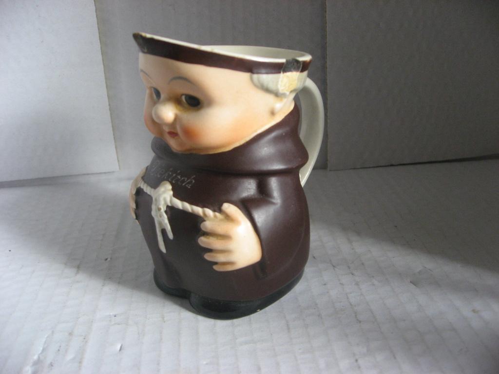 Goebel porselein patertje  melk schenk kan, Antiek en Kunst, Antiek | Porselein, Ophalen of Verzenden