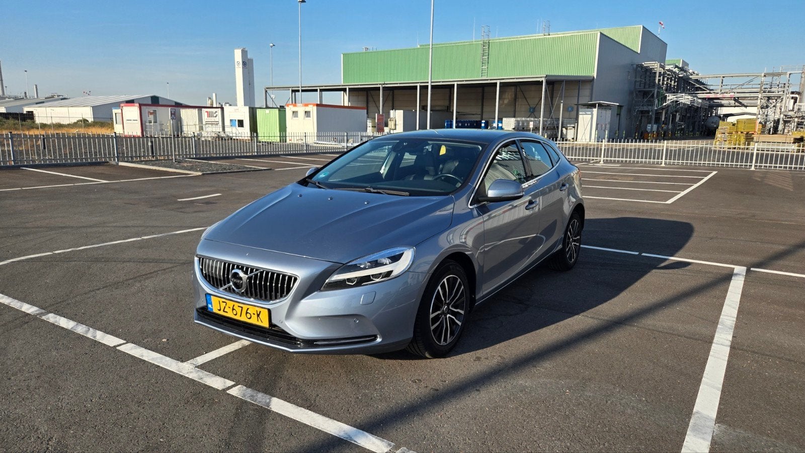 Volvo V40 1.5 T2 122PK Geartronic 2016 Blauw, 1498 cc, 4 cilinders, 700 kg, Blauw