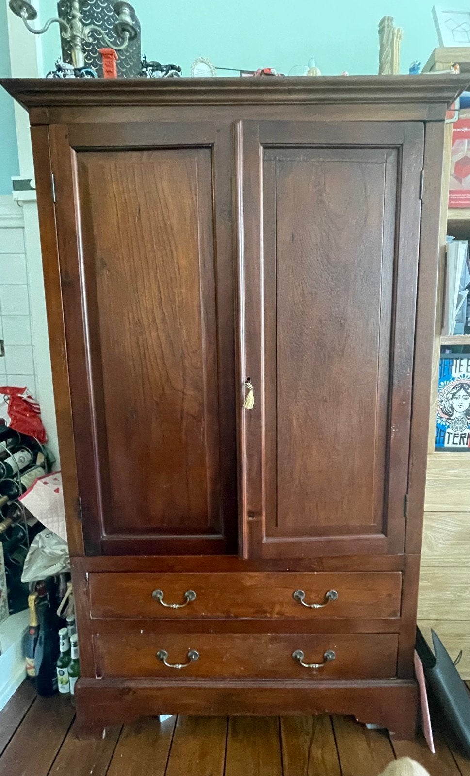 Grote houten kast en niet alleen voor voor de TV, Ophalen, Gebruikt