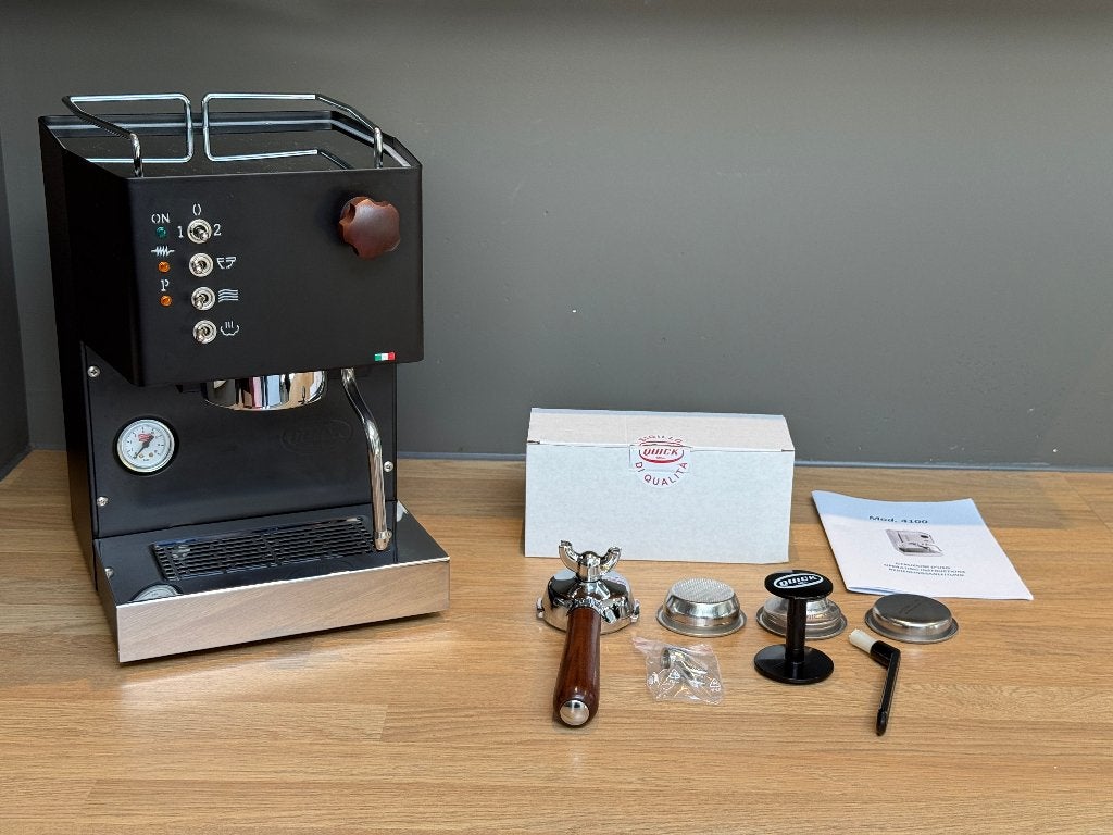 Quick Mill 4100 Pippa Nera Espressomachine, Garantie, Quickmill, Espresso apparaat, Zo goed als nieuw, Afneembaar waterreservoir