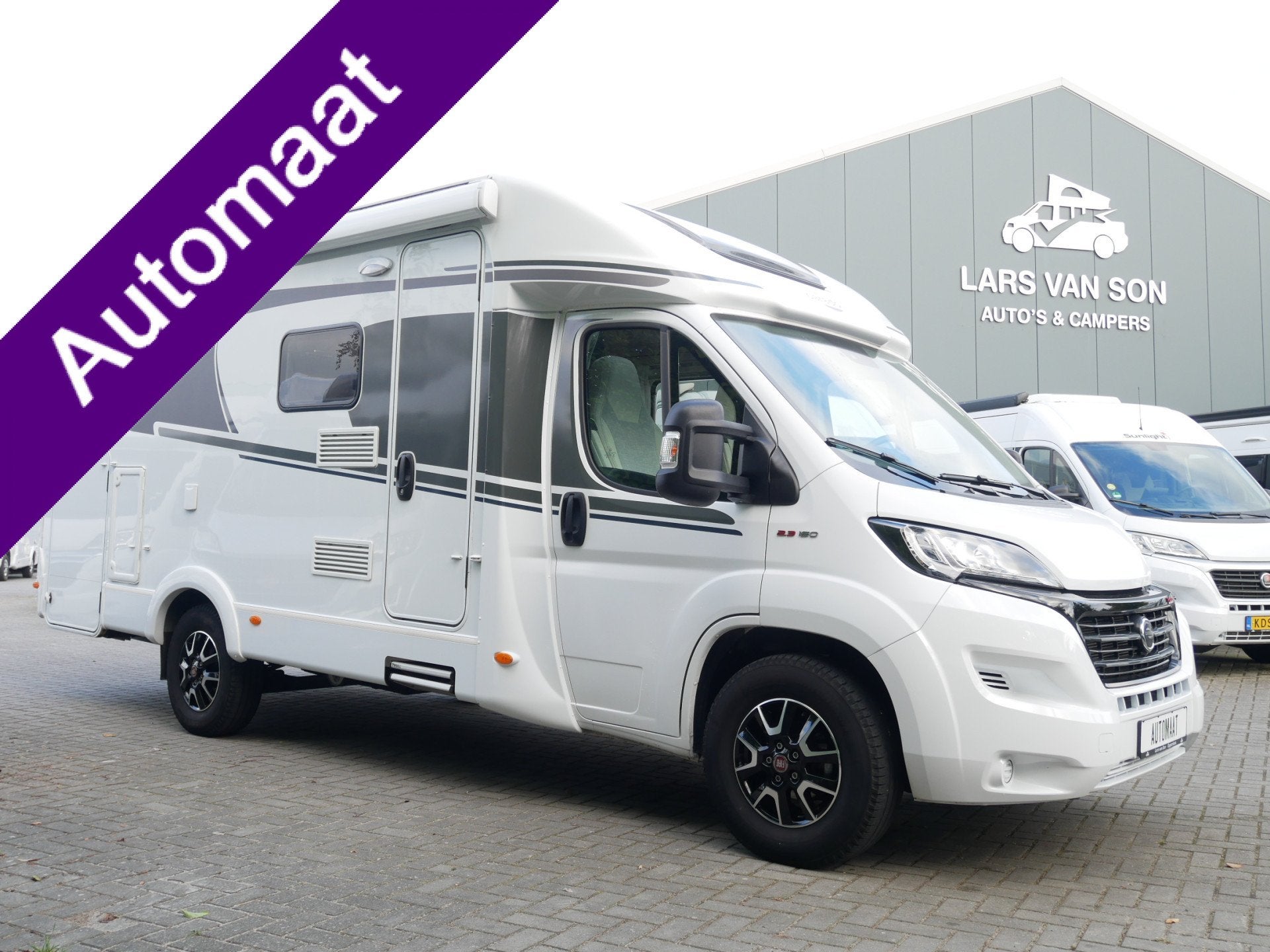 Carado T337 Automaat, Lengtebedden, XXL Garage, Fiat, Automaat, Airbags, Airconditioning, Ringverwarming