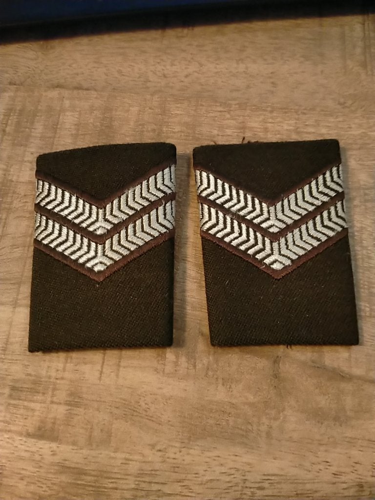 NL , KL , Korporaal 1 e klasse , DT-2000 versie, Verzenden, Landmacht, Nederland, Embleem of Badge