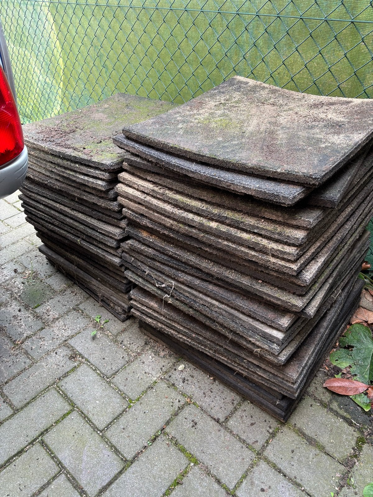 Gebruikte rubberen tegels 50x50 cm - 43 stuks, Ophalen, Gebruikt, 40 tot 60 cm, 10 m² of meer
