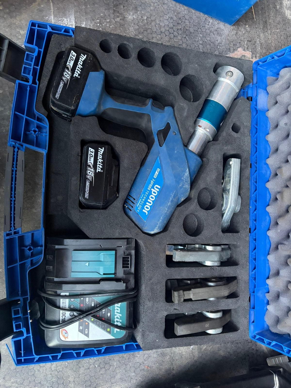 Uponor perstang te koop met alle bekken incl koper, Ophalen, Zo goed als nieuw