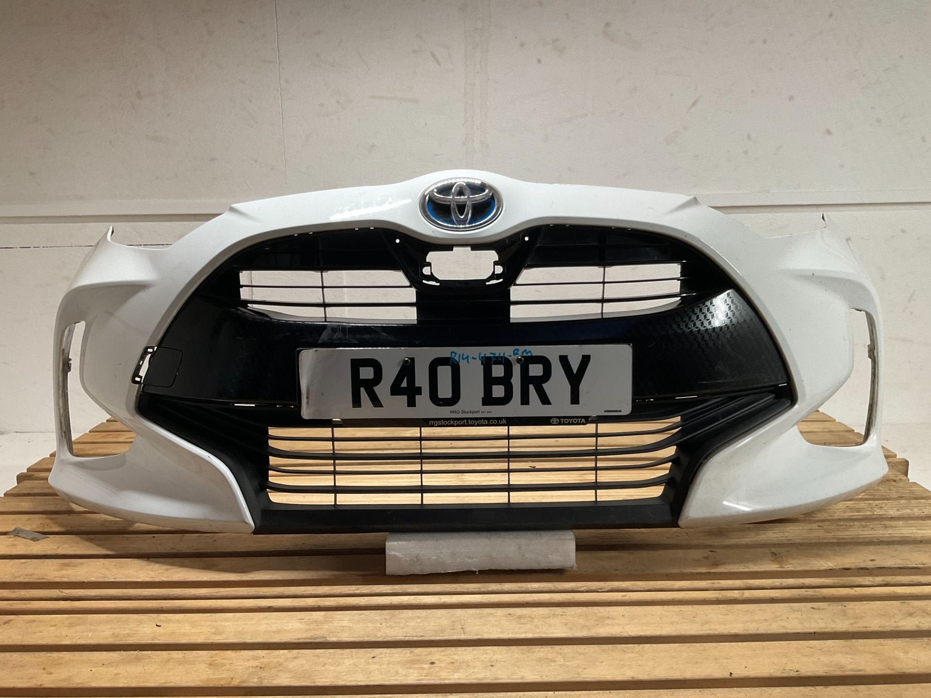 Bumper Toyota Yaris 21-24 52119-0DA00 Voorbumper R14-474RM, Info@toyota.co.jp, Gebruikt, Voor, Toyota Motor Corporation