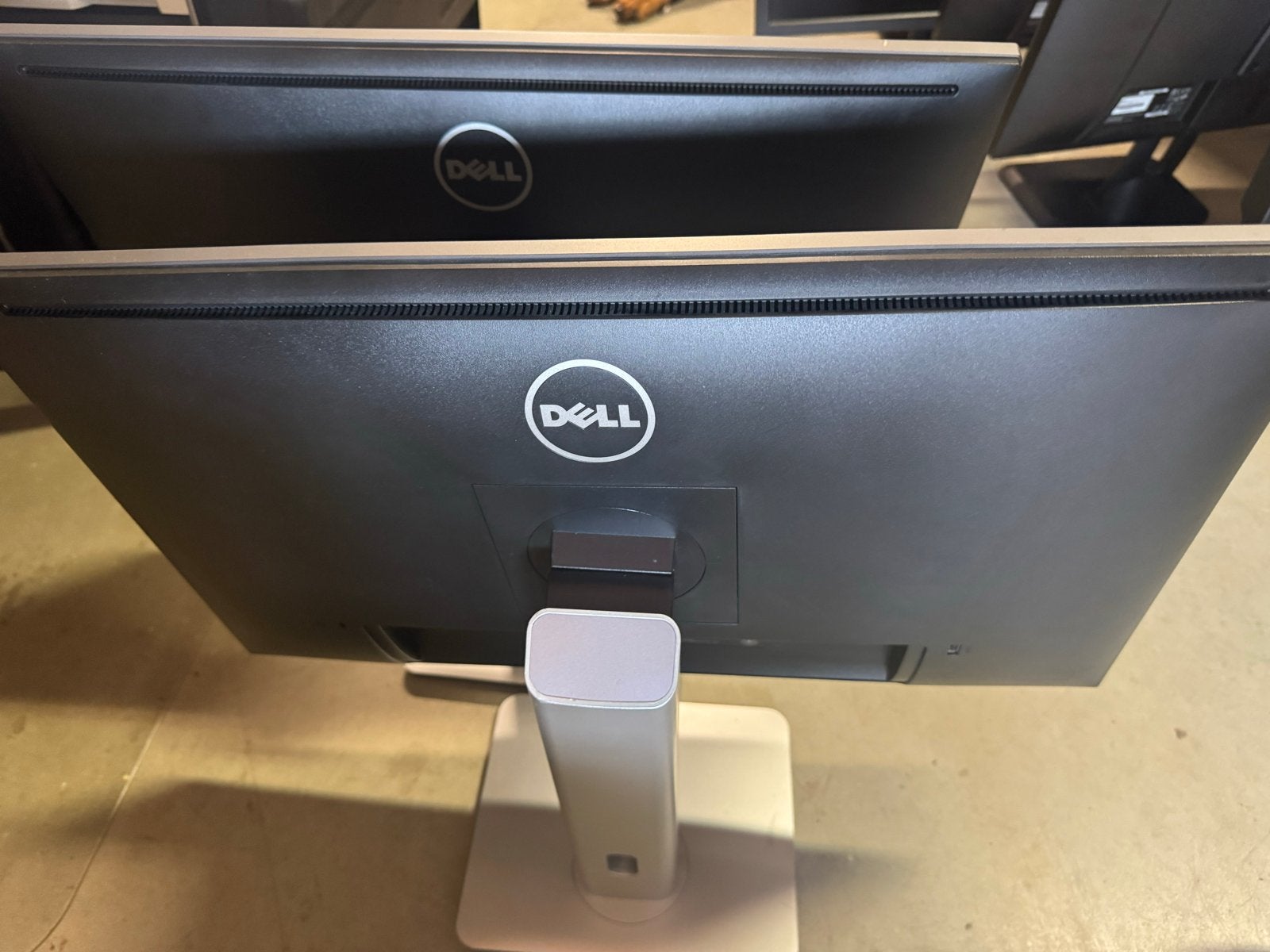 2x Dell UltraSharp U2515Hc 25” QHD IPS Monitor - Topstaat, Ophalen, Gebruikt, Onbekend, Quad HD (2K)
