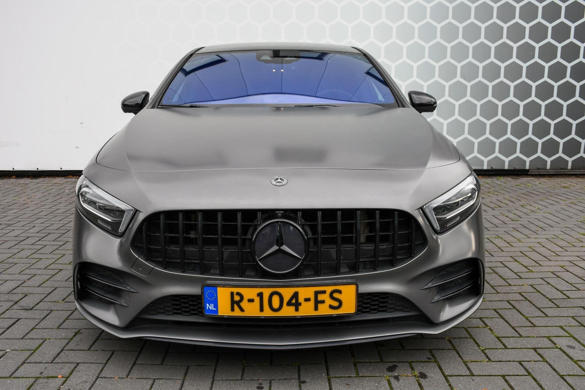 Mercedes A-klasse AMG 35 4MATIC Edition 1 Pano Schaalstoelen, Auto's, Mercedes-Benz, Automaat, Gebruikt, 4 cilinders, 2000 kg
