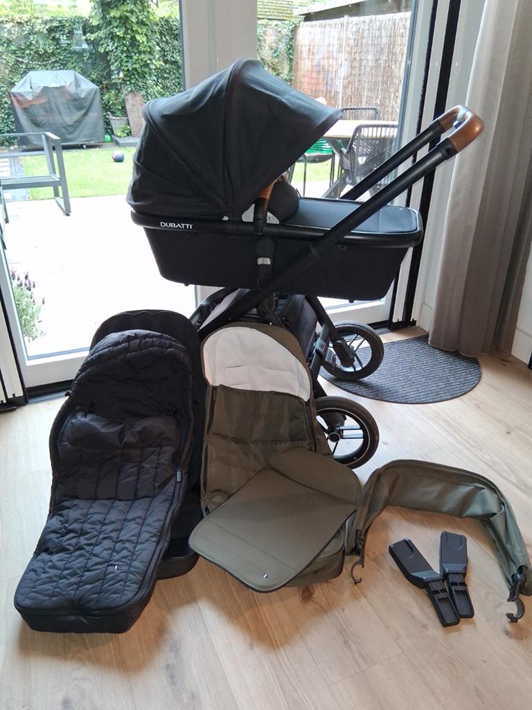 Dubatti One zowel in zwart als in groen te gebruiken, Gebruikt, Verstelbare duwstang, Ophalen, Kinderwagen