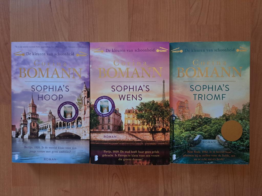Corina Bomann z.g.a.n.trilogie Sophia's hoop/wens/triomf, Boeken, Ophalen of Verzenden, Zo goed als nieuw, Corina Bomann, Nederland