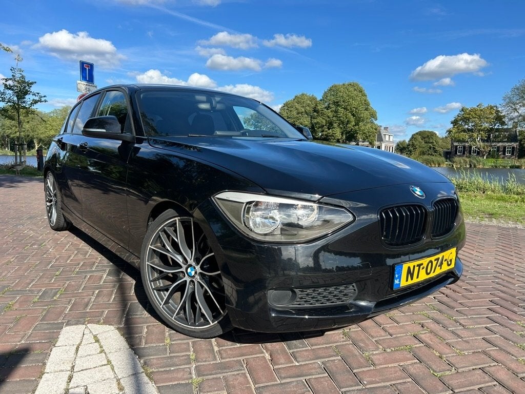 BMW F20 114i - 131dkm - 116i ECU Remap & Style 405M Velgen, Auto's, BMW, 1-Serie, Zwart, 4 cilinders, Zwart