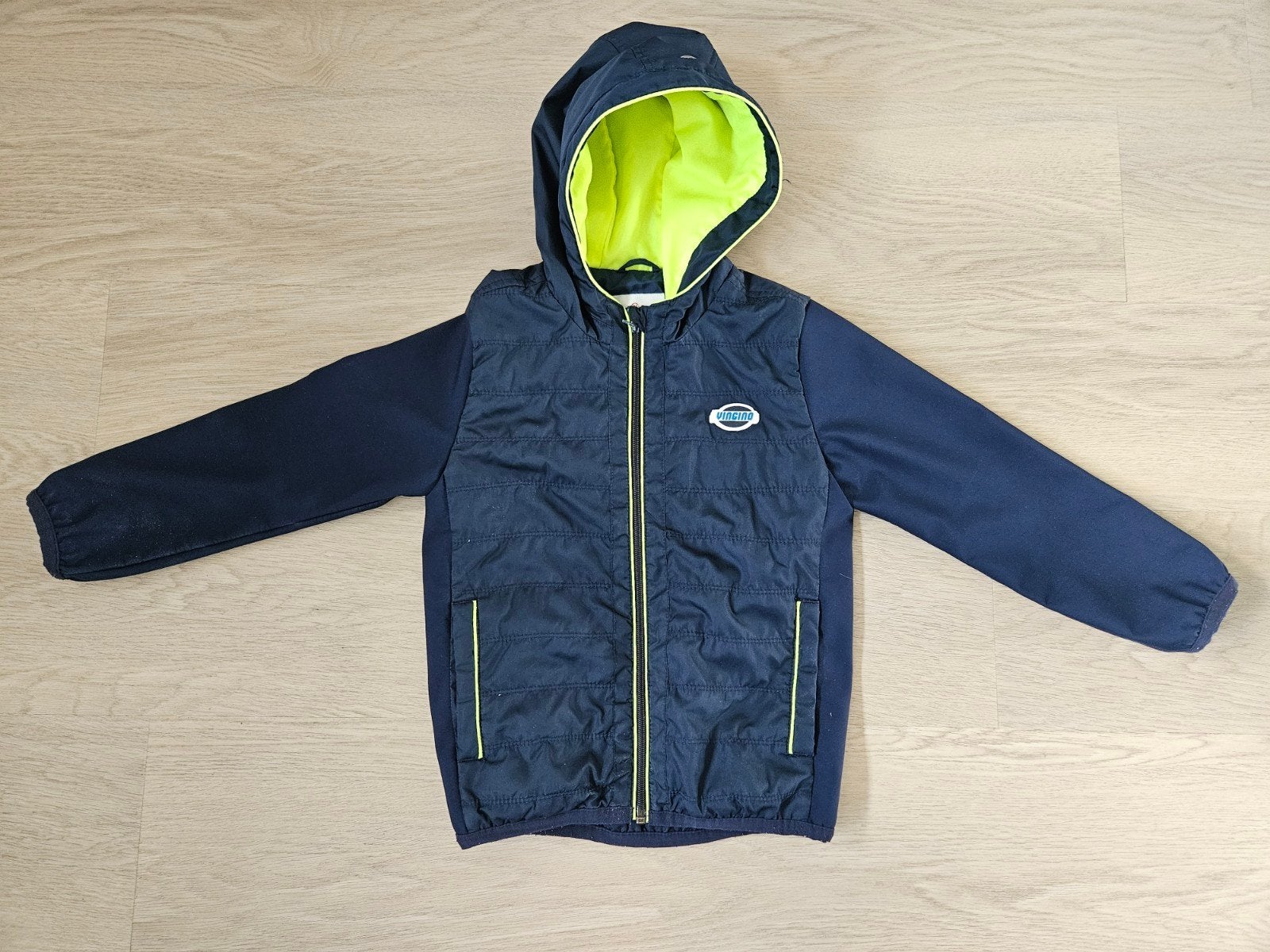 Vingino softshell jas maat 128, Gebruikt, Jongen of Meisje, Ophalen of Verzenden, Vingino