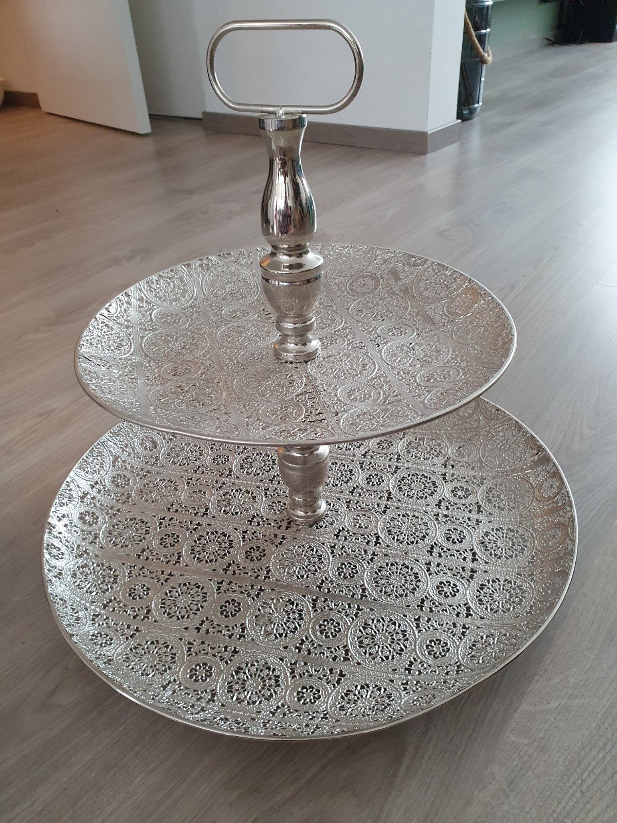 Etagere, Ophalen, Zo goed als nieuw