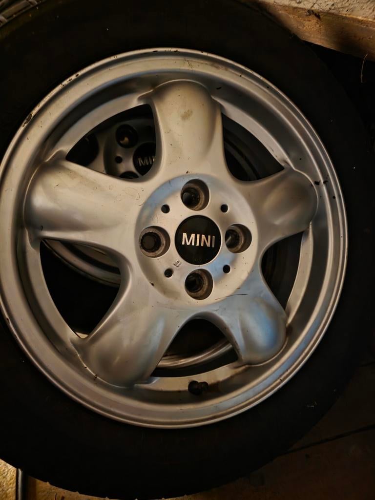 Mini Cooper velgen met zomerbanden 15 inch, Auto-onderdelen, Banden en Velgen, Gebruikt, 15 inch, 175 mm, Banden en Velgen