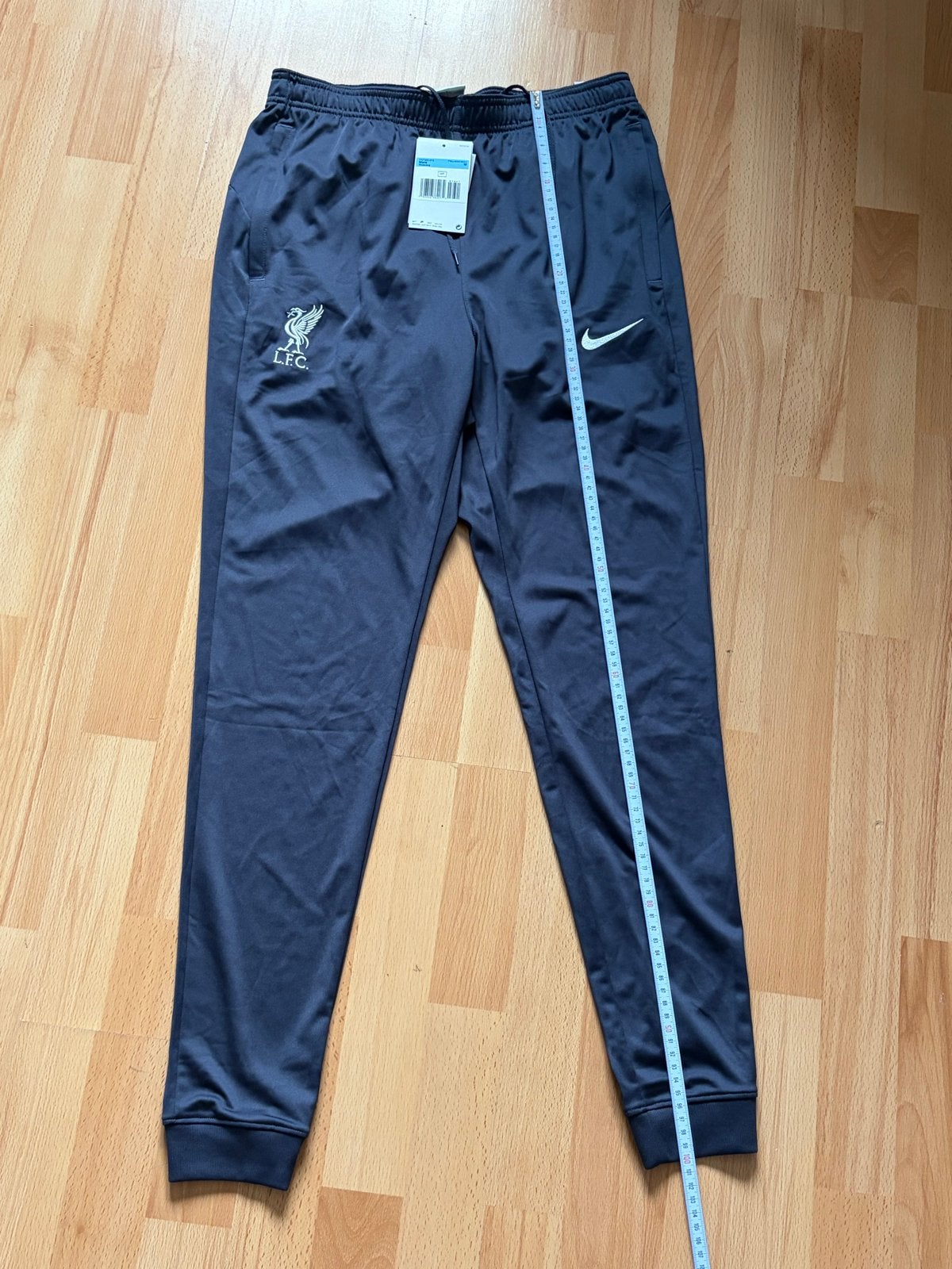 Nieuwe Voetbalbroek Maat M - Liverpool/Nike, Maat M, Ophalen of Verzenden, Nieuw, Broek