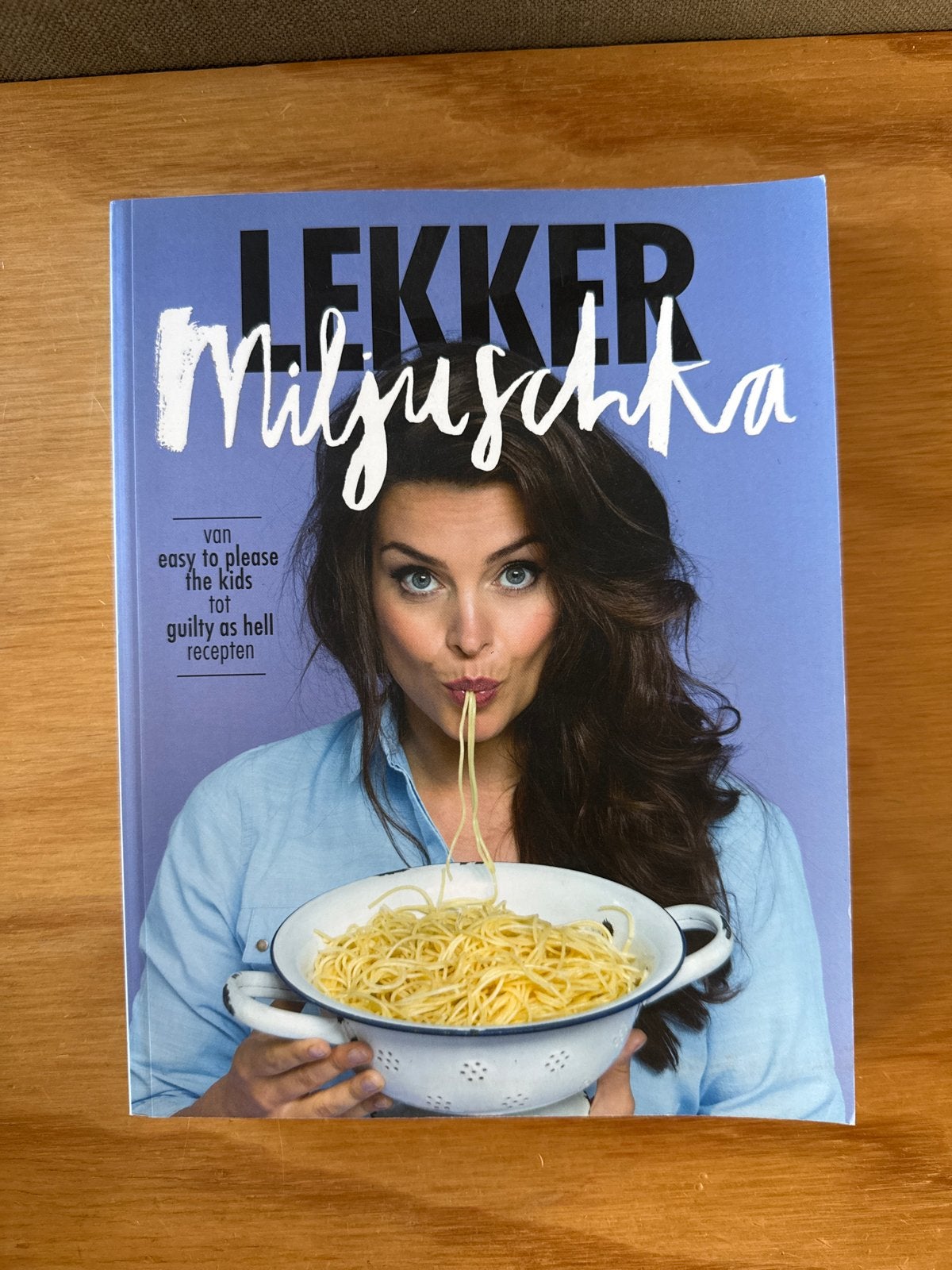 Lekker Miljuschka - Kookboek met handtekening, Boeken, Ophalen of Verzenden, Zo goed als nieuw