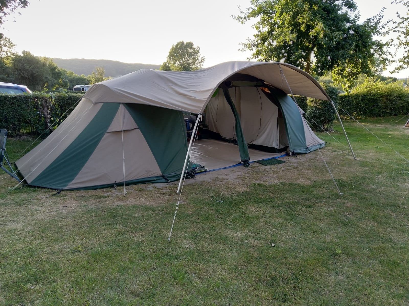 Falco Steenarend 6-persoons tunneltent, Caravans en Kamperen, Tenten, Ophalen of Verzenden, Gebruikt, Tot en met 4