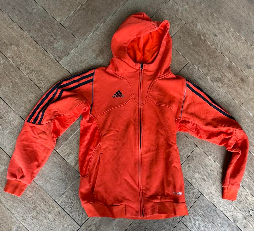 🧡 Adidas oranje vest maat 152-158 Koningsdag/voetbal/hockey, Ophalen of Verzenden, Gebruikt, Jongen of Meisje, Trui of Vest
