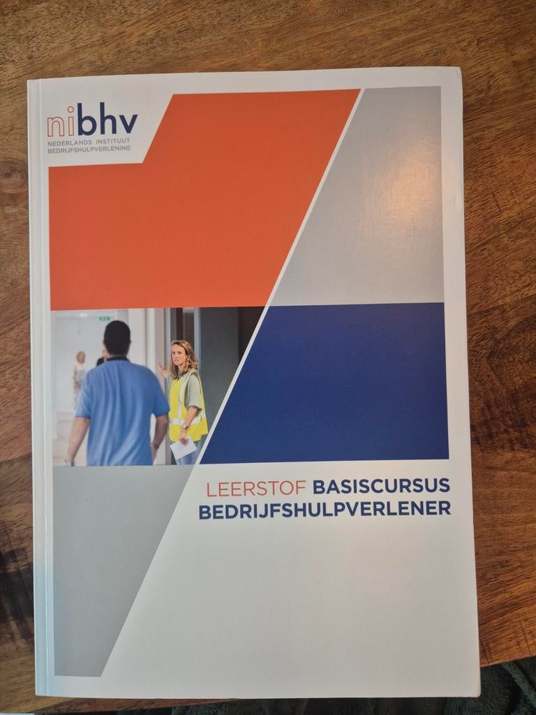 BHV Leerboek Basiscursus Bedrijfshulpverlener, NIBHV, Ophalen of Verzenden, Zo goed als nieuw, Gamma