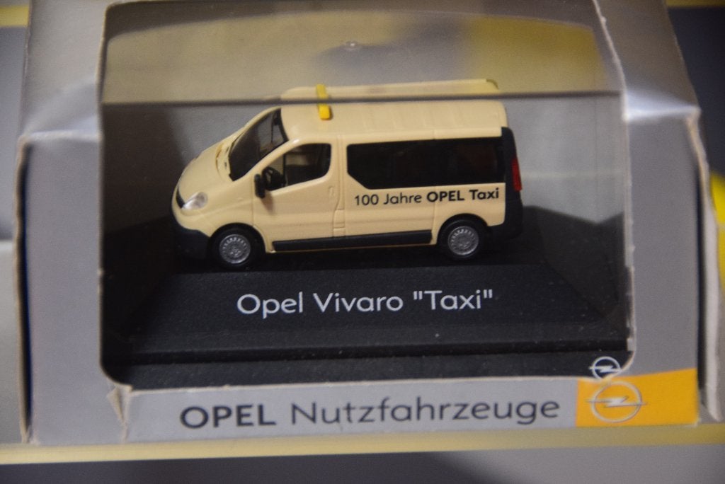 opel vivaro  taxi, Hobby en Vrije tijd, Ophalen of Verzenden, Nieuw, Auto
