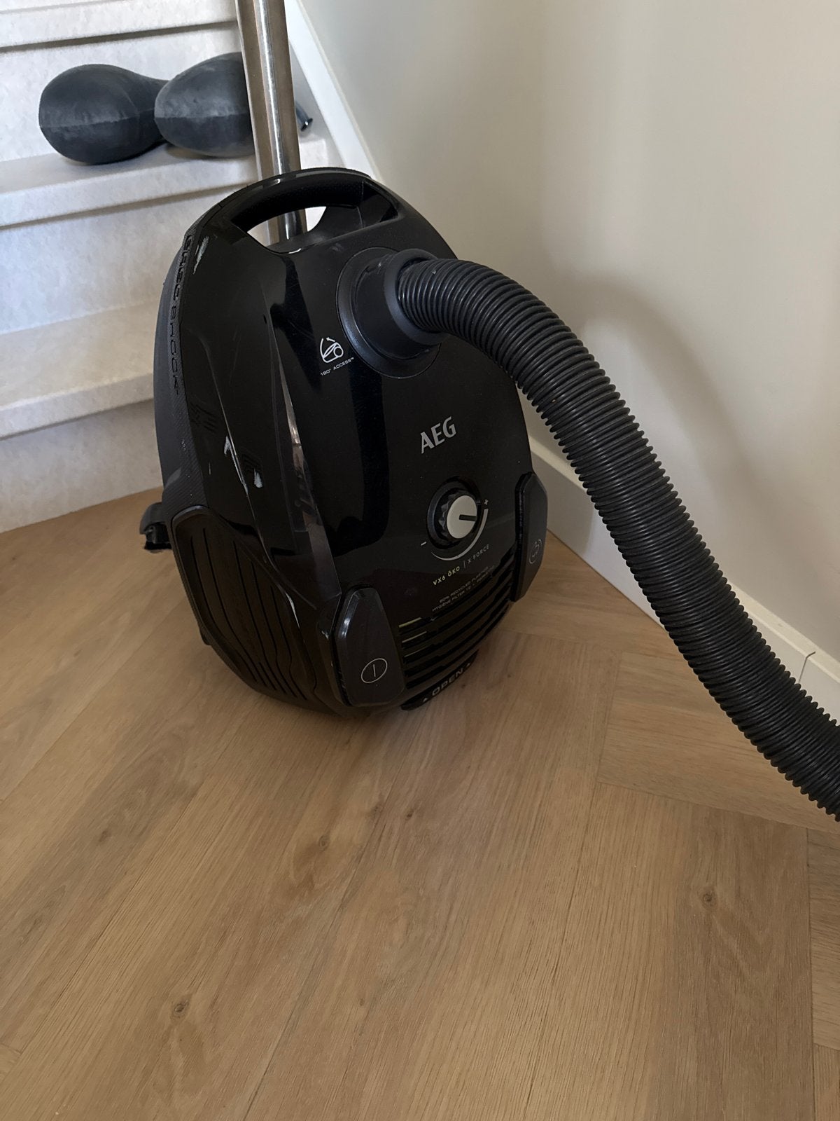 AEG VX6 X Force stofzuiger - wss defecte voedingskabel, Niet werkend, Sledestofzuiger, AEG, Ophalen