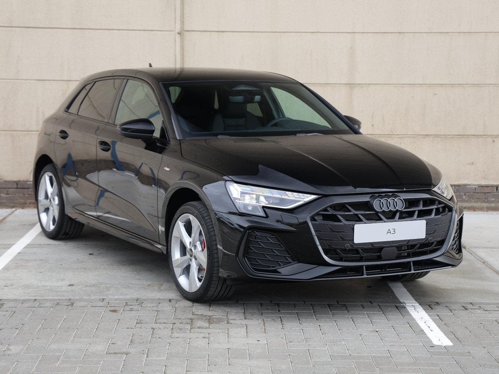 Audi A3 Sportback S edition Competition 45 TFSI e 200 kW / 2, Auto's, Audi, 4 cilinders, 150 min, Leder en Stof, Plug-in hybride