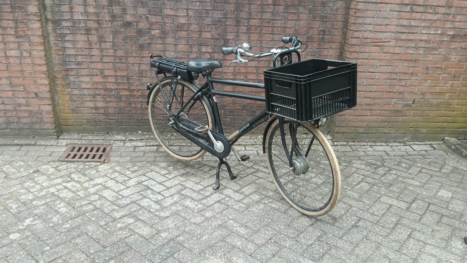 Batavus stadsfiets met voordrager en krat, Ophalen of Verzenden, Gebruikt, Batavus