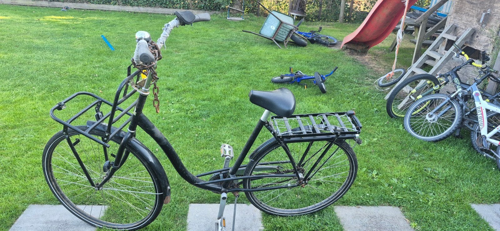 Mooie zwarte fiets voor boodschappen of kroeg, Fietsen en Brommers, Fietsen | Dames | Damesfietsen, Overige merken, Terugtraprem
