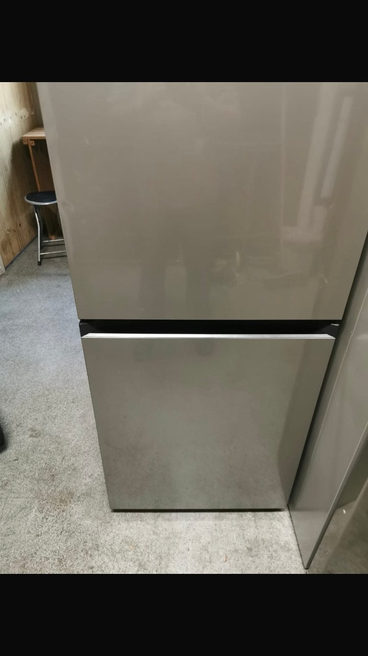 Foto 5 van Samsung koelkast met vriezer. No Frost Digitale temperatuurw